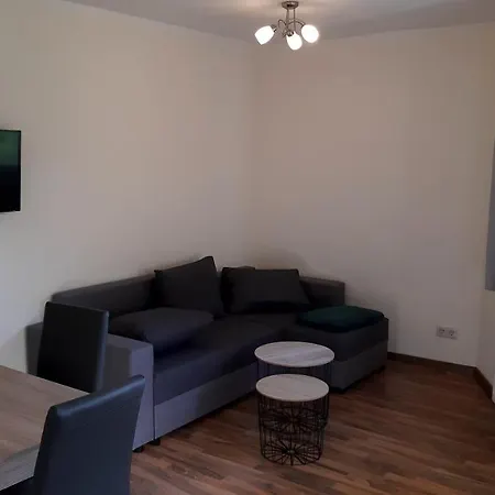 Smillenzweg Mit Garten Ломе