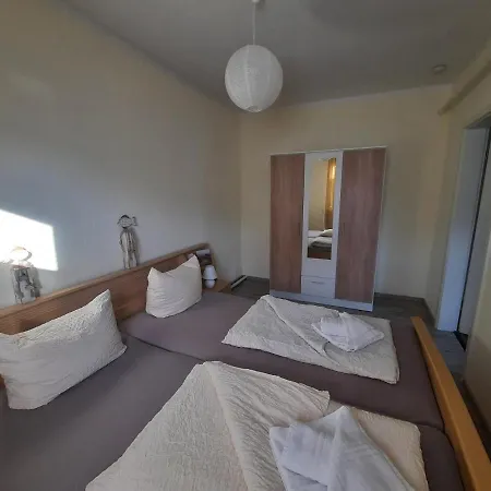 Smillenzweg Mit Garten Ломе